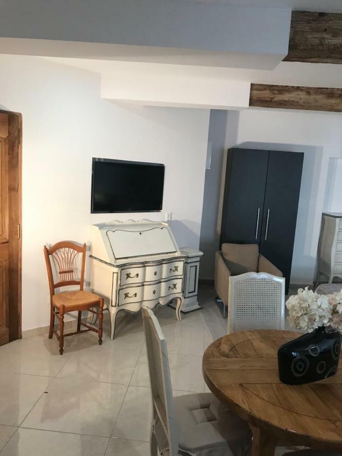 Chambre Familiale Du Couvent Narbonne Ngoại thất bức ảnh